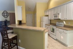 100 Barclay Dr.  photo 4