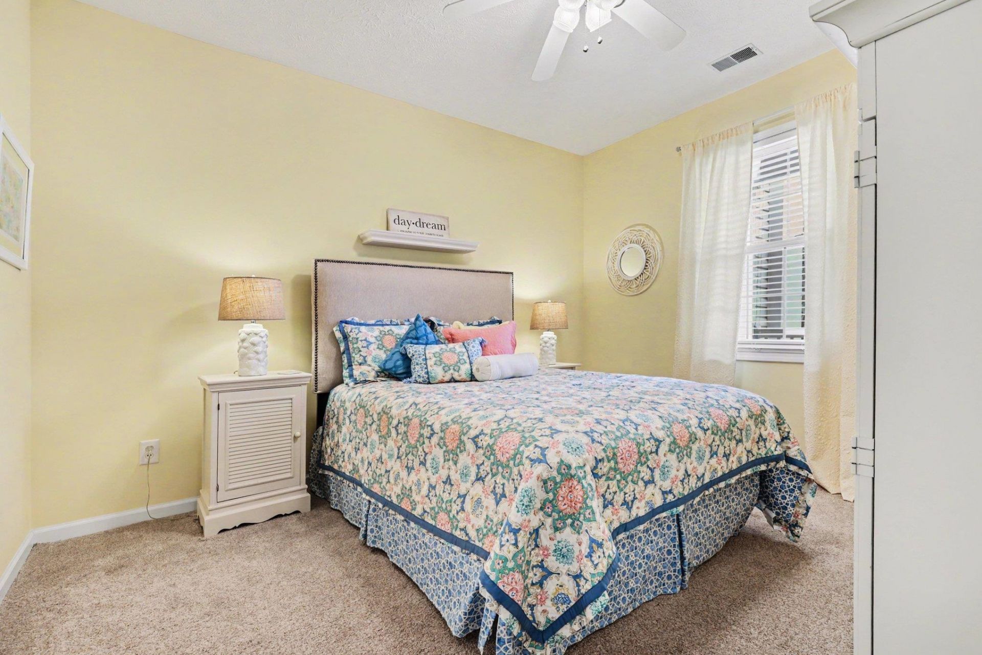 601 N Hillside Dr.  Photo 16
