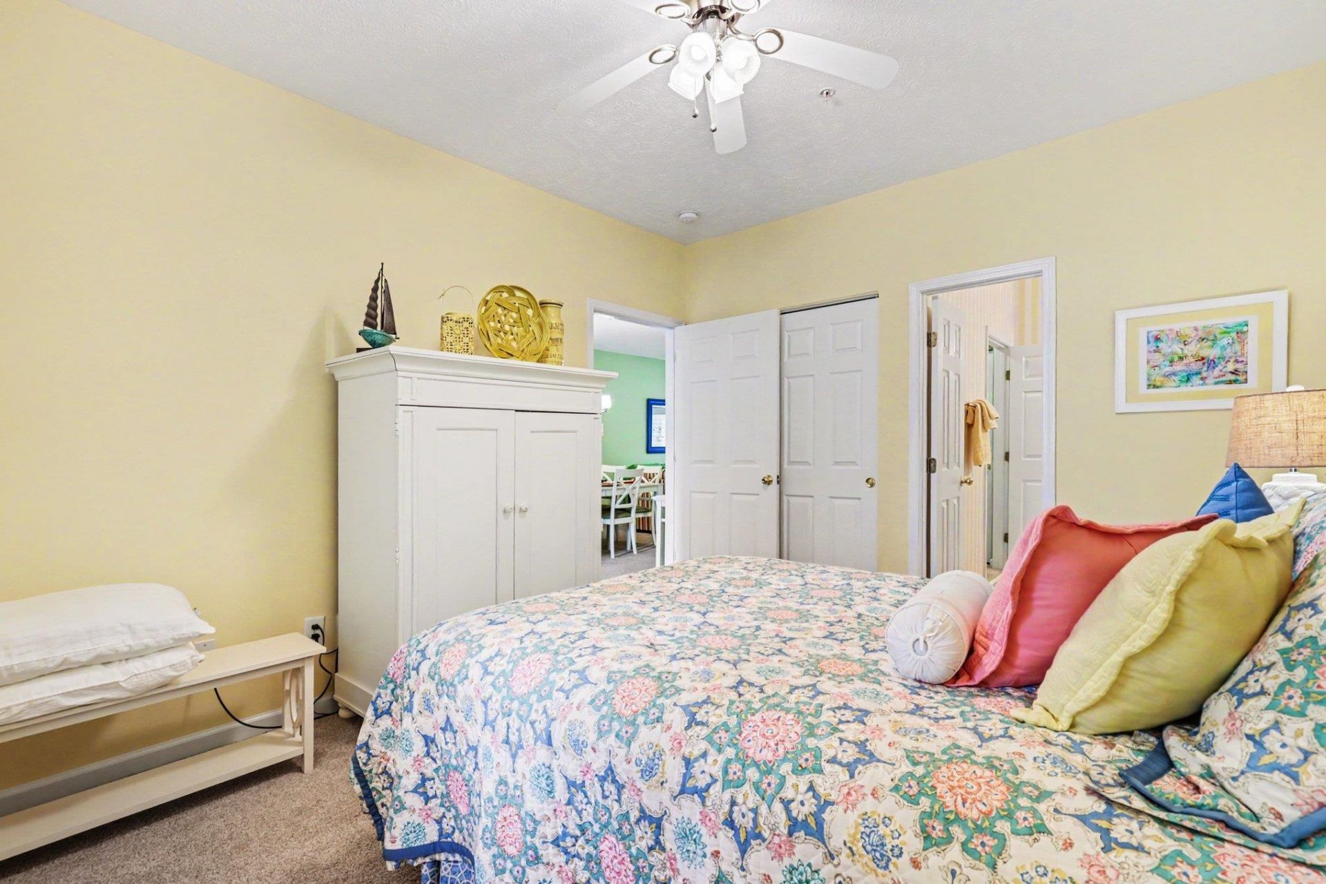 601 N Hillside Dr.  Photo 17