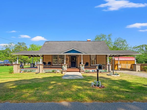 209 E Walnut St., Lake View, SC 29563