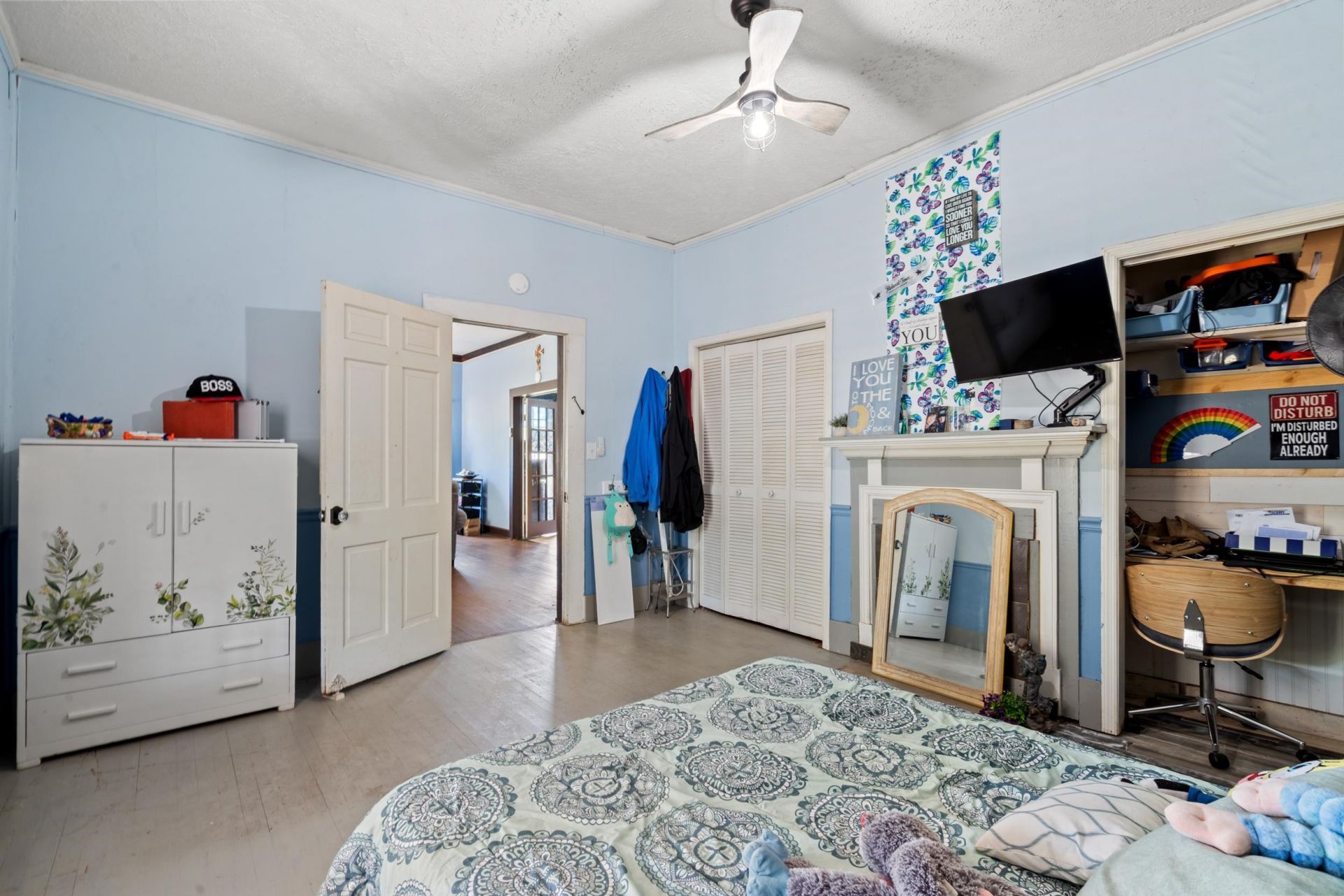 209 E Walnut St.  Photo 17