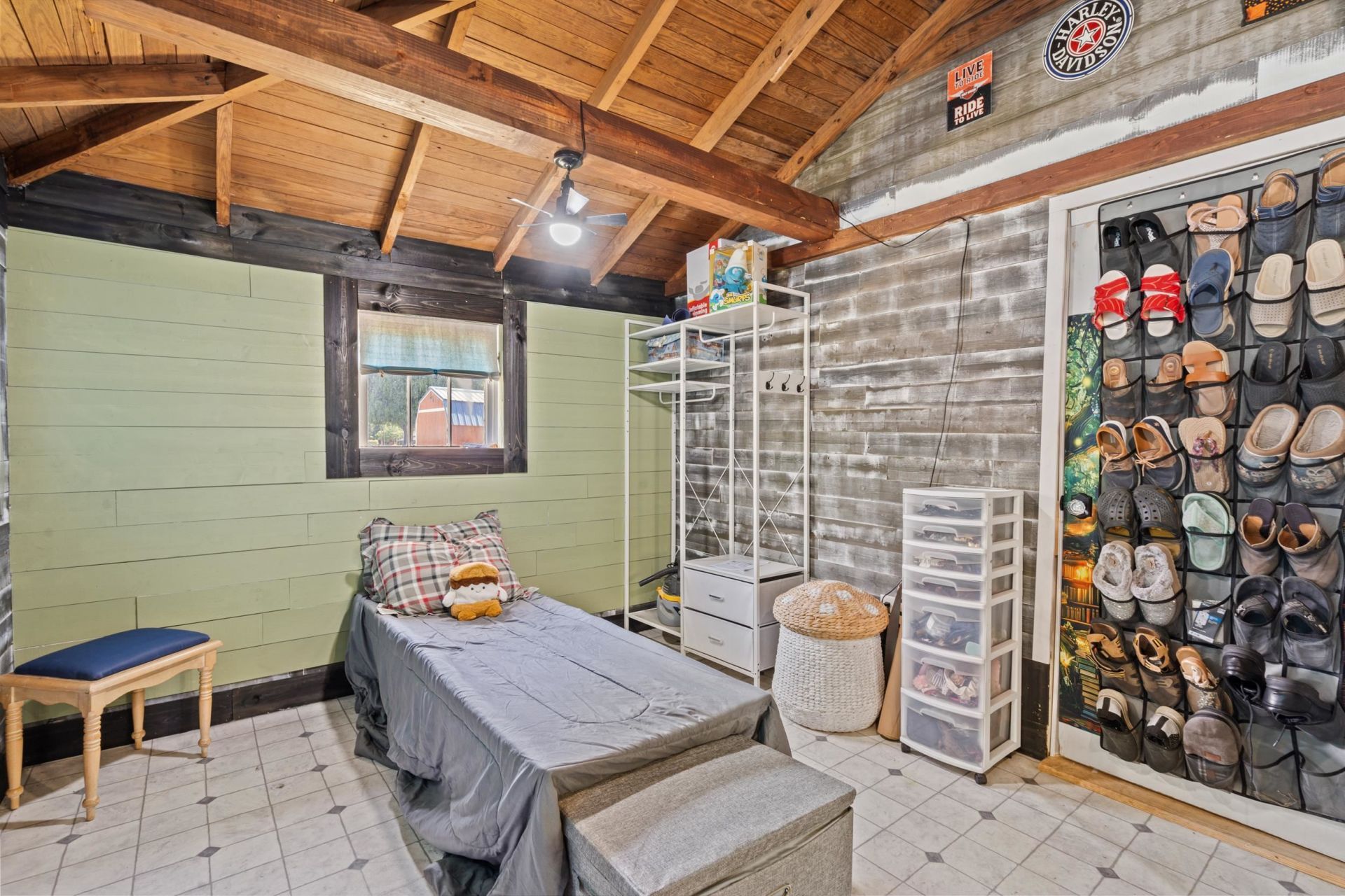 209 E Walnut St.  Photo 20