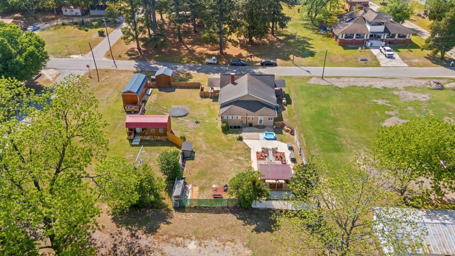 209 E Walnut St.  Photo 34