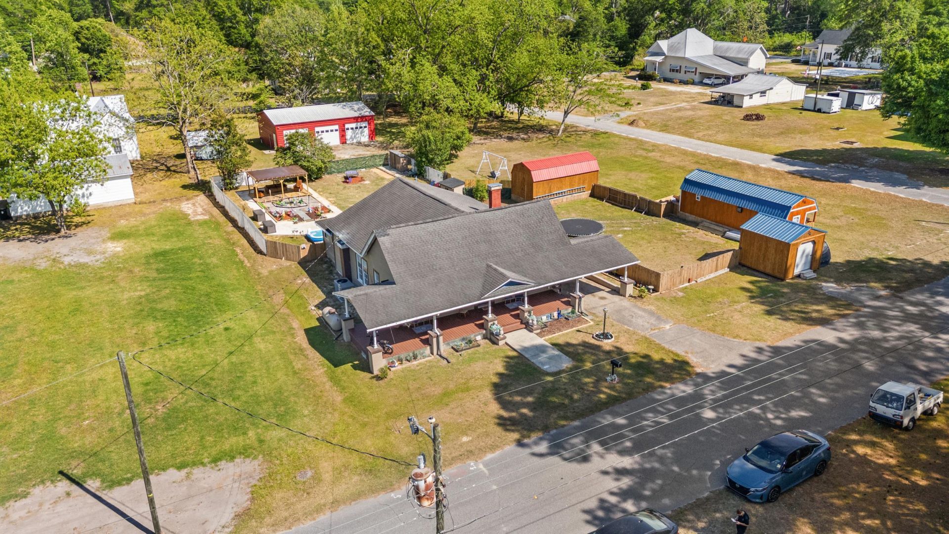 209 E Walnut St.  Photo 35