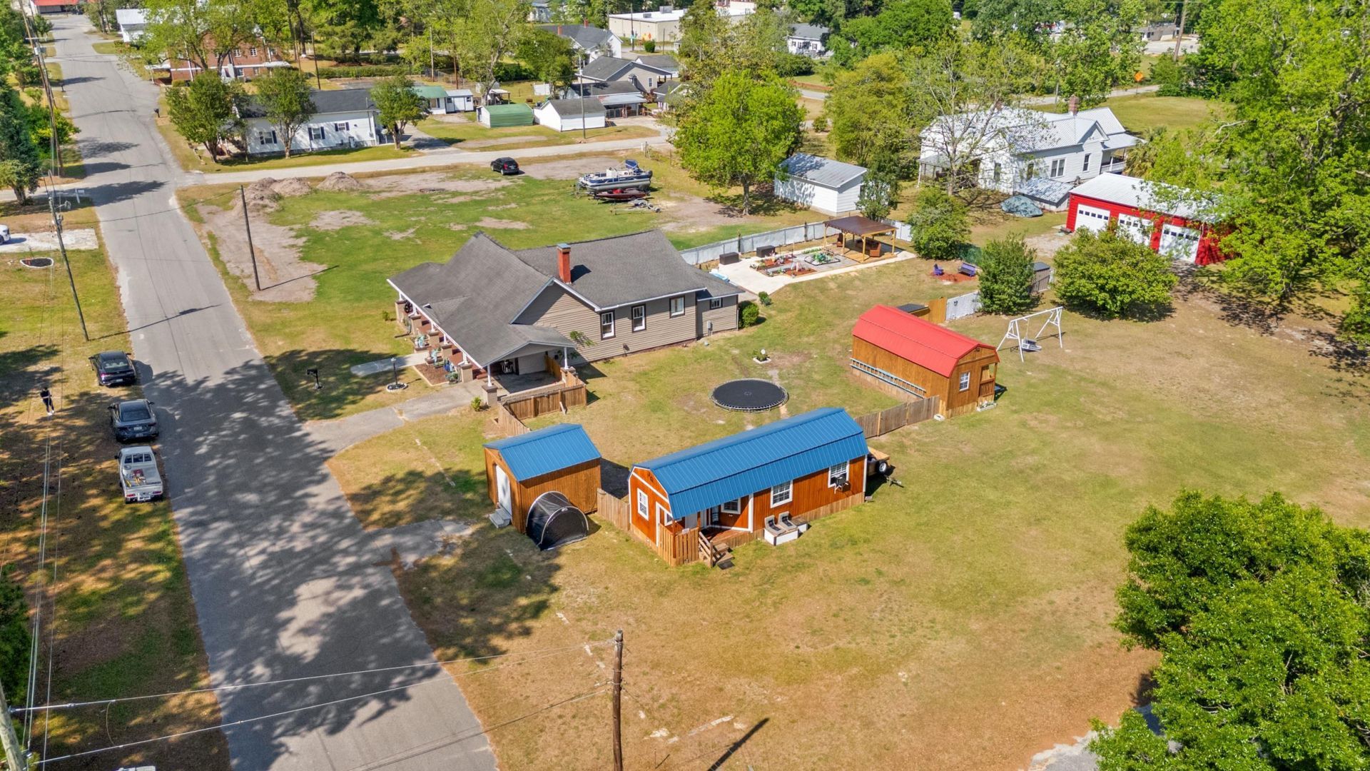 209 E Walnut St. Photo 37
