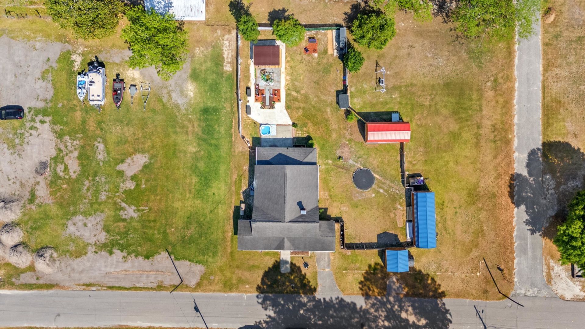 209 E Walnut St.  Photo 40