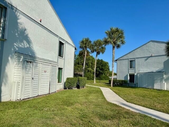 1006 Green Pine Boulevard, Unit G2, West Palm Beach, FL 33409 Photo