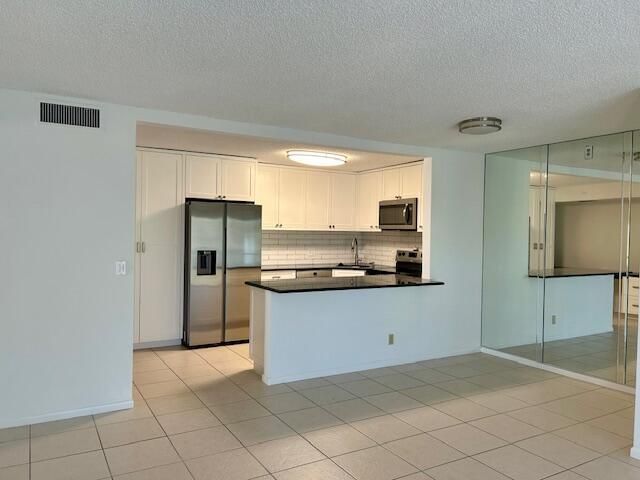 1006 Green Pine Boulevard, Unit G2, West Palm Beach, FL 33409 Photo