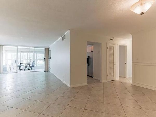 6901 Cypress Road, Unit C14, Plantation, FL 33317