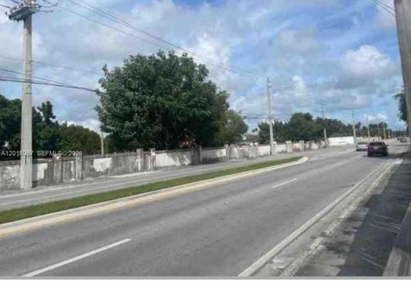 19422 SW 119th Ct , Miami, FL 33177
