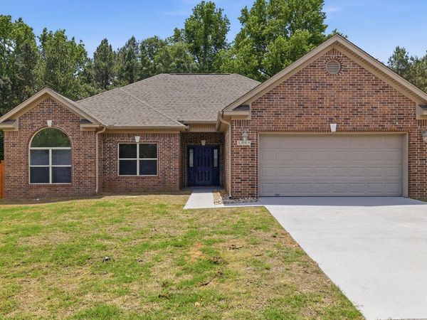 1009 Katy Ln, Alexander, AR 72002