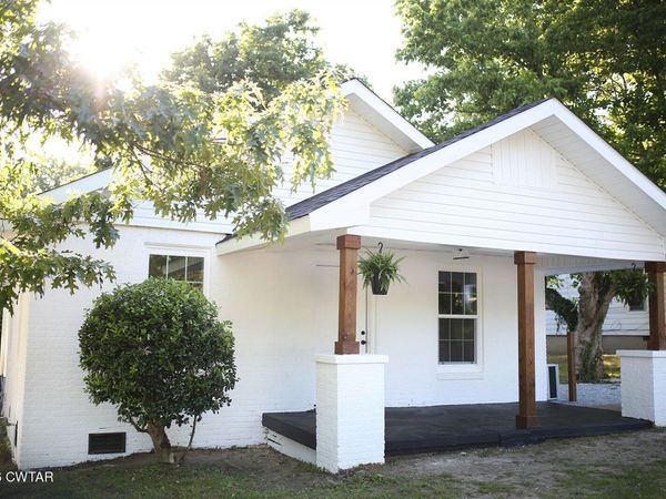 241 S Lindsey Street , Jackson, TN 38301