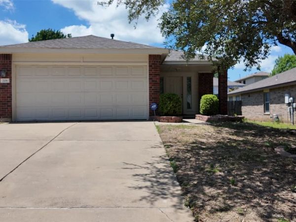 208 Sweet Leaf LN, Pflugerville, TX 78660