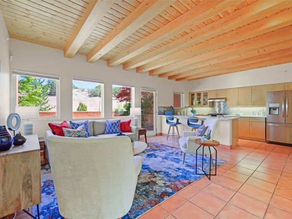 605 Avenida Colima , Unit 605, Santa Fe, NM 87506