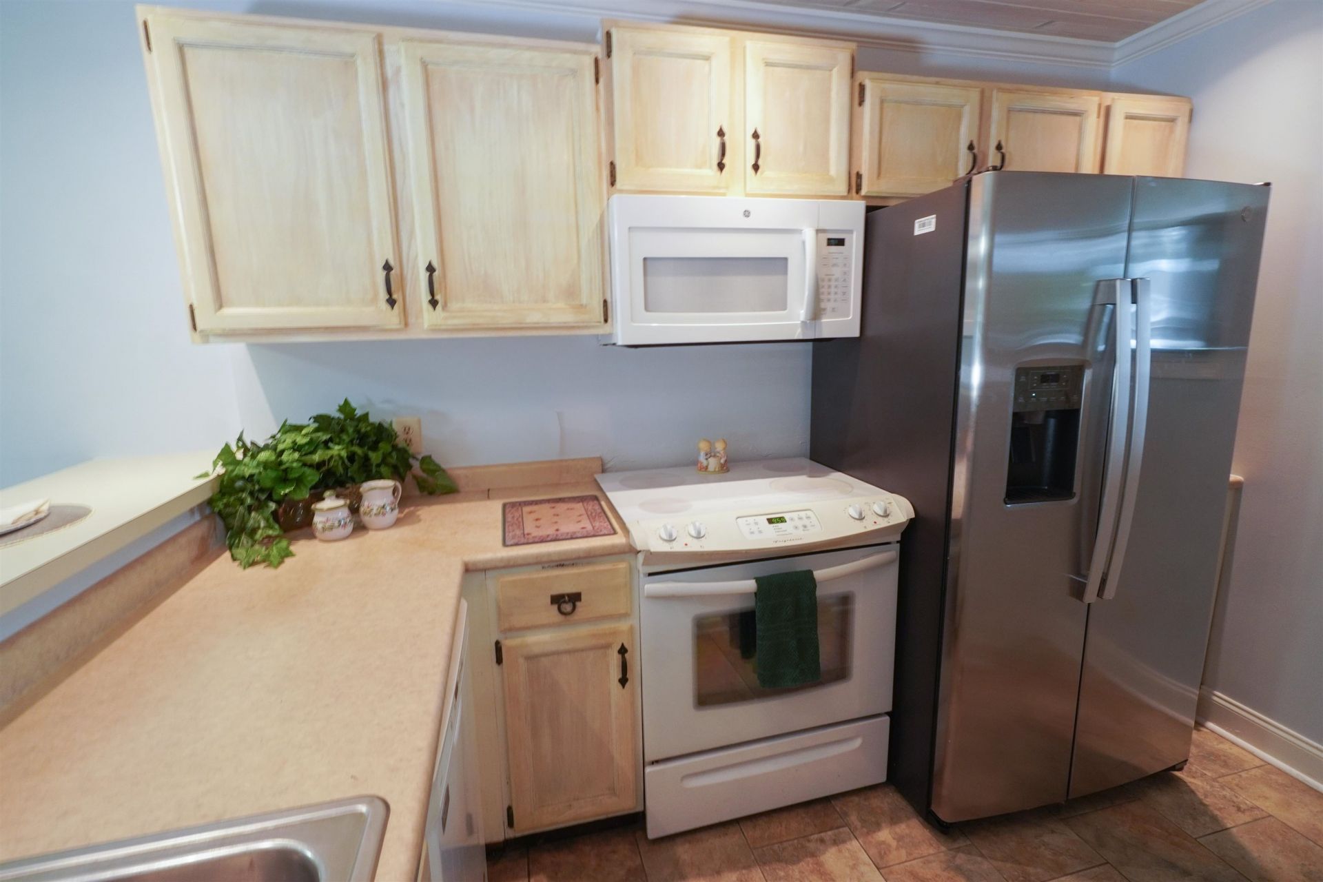 1851 Fairway Ridge Dr. Photo 6