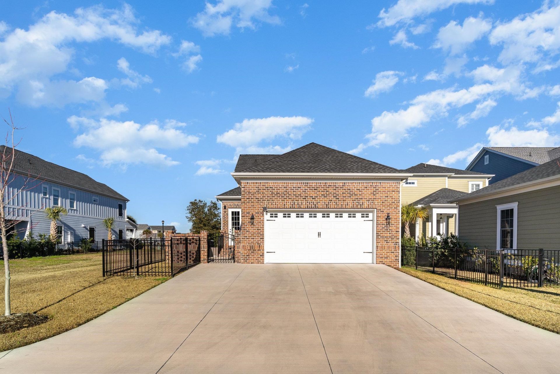 752 Crystal Water Way  Photo 33