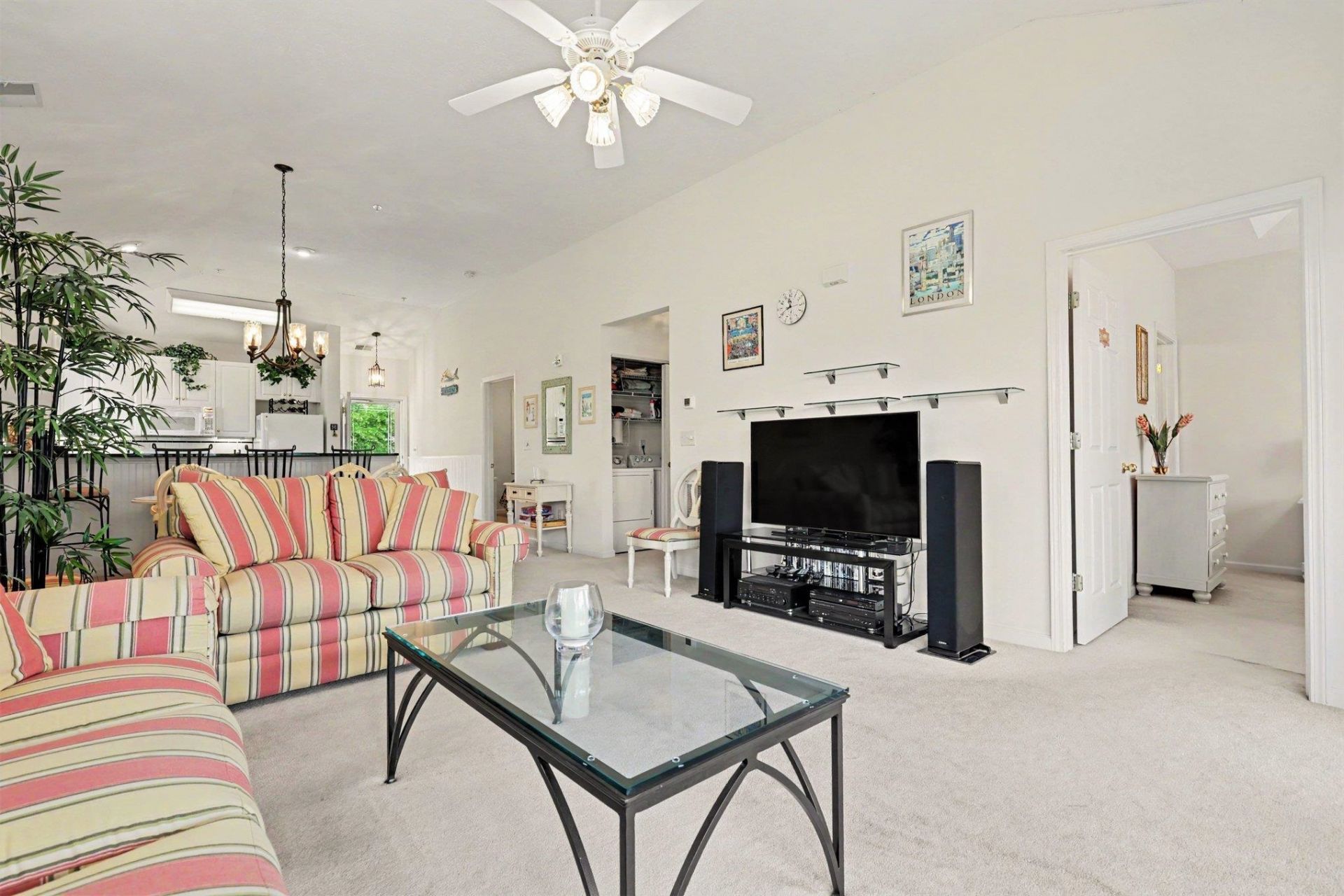 601 Hillside Dr. N Photo 13