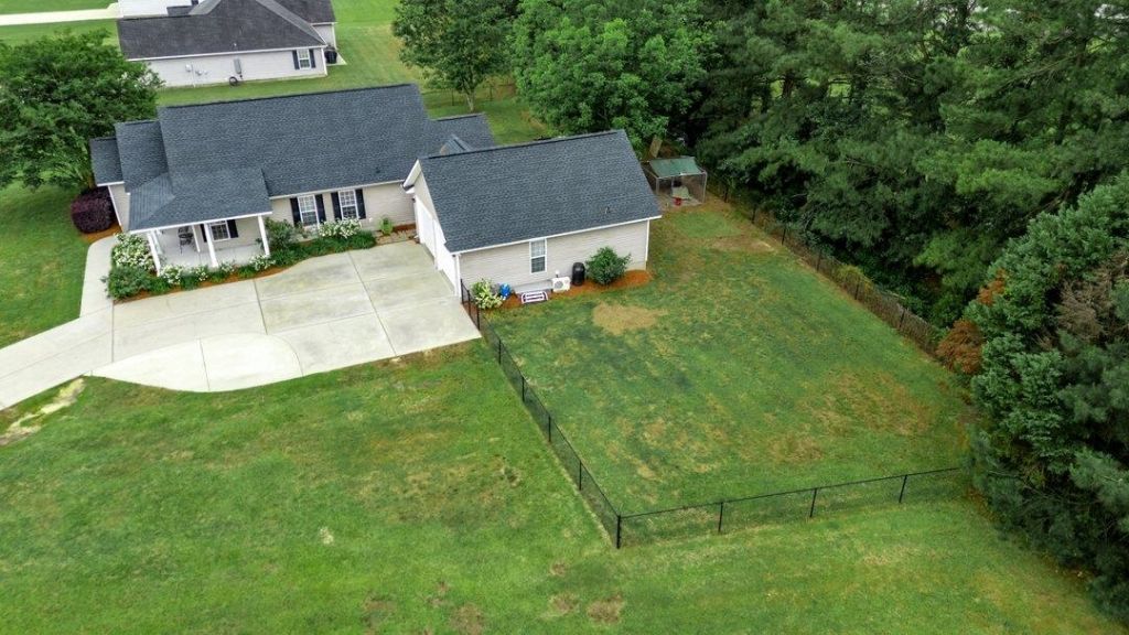 119 Fox Trot Dr.  Photo 12