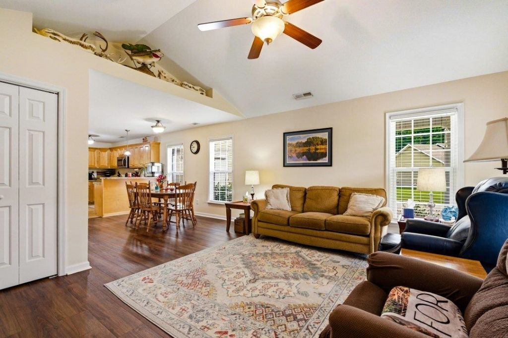 119 Fox Trot Dr.  Photo 20