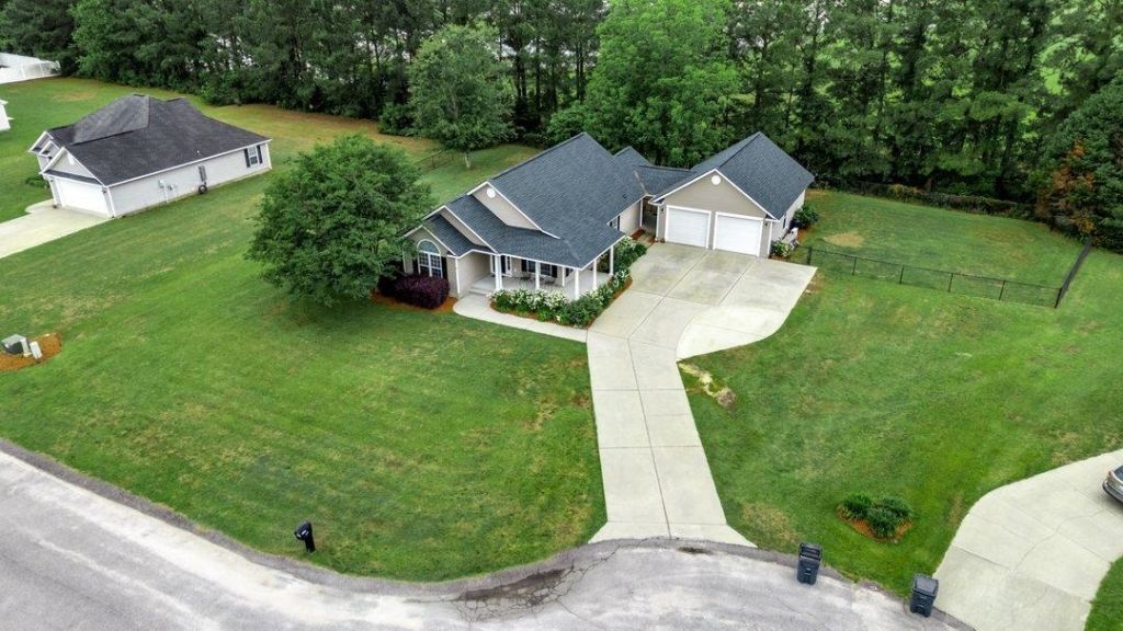 119 Fox Trot Dr.  Photo 9