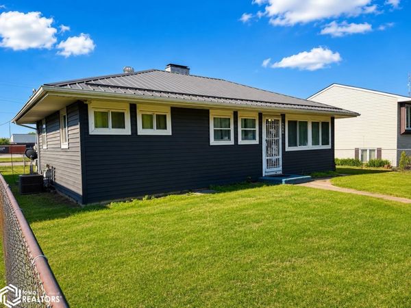 3308 Avenue J, Fort Madison, IA 52627