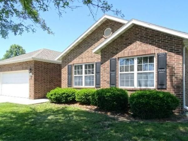 602 Meadow Lane Lane, Butler, MO 64730