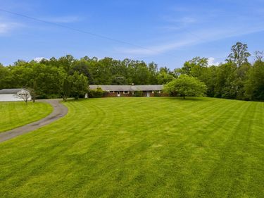 144 Sunset Drive, Grafton, WV 26354