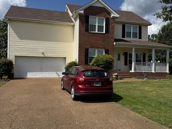 2204 Iroquois Pl , Thompsons Station, TN 37179