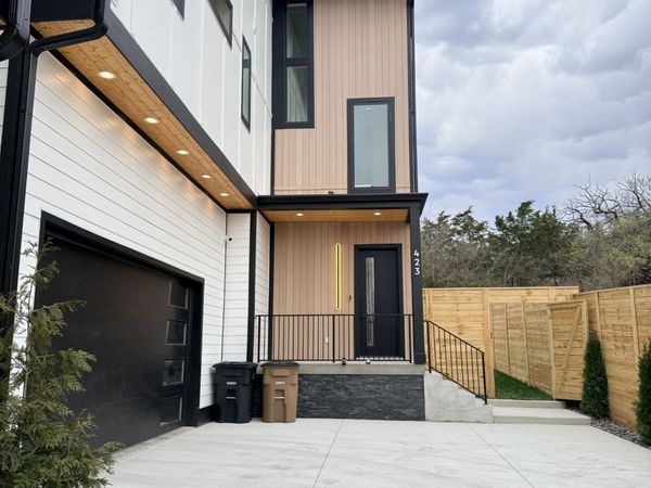 423 Monticello St , Nashville, TN 37207