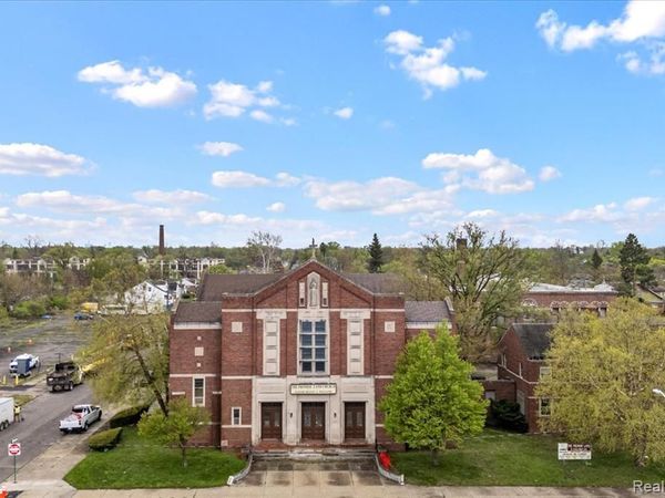 19690 Cameron Street, Detroit, MI 48203
