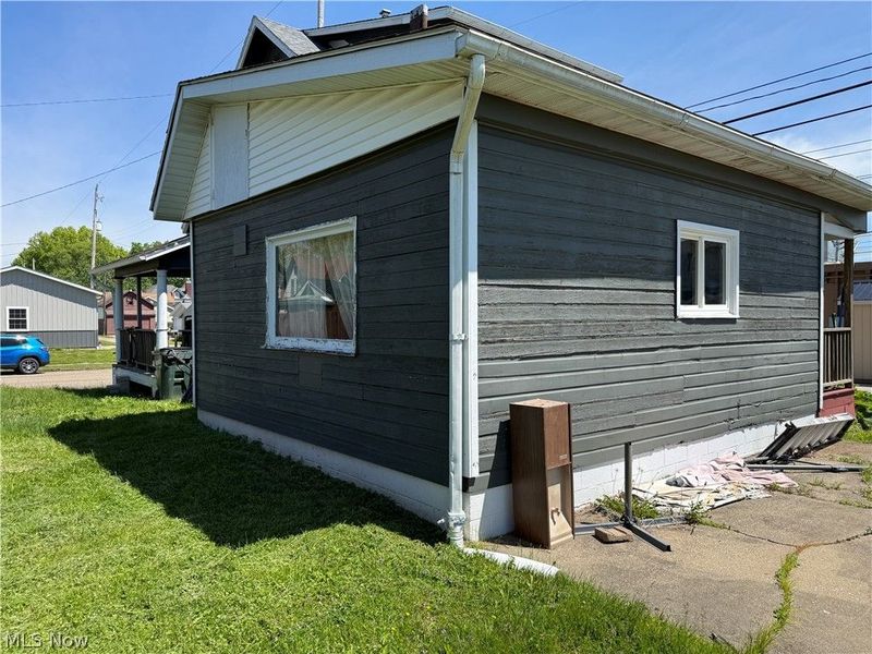 128 W 8th Street, Uhrichsville, OH 44683 Photo 17