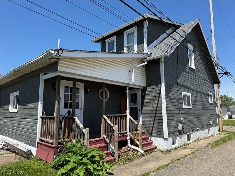 128 W 8th Street, Uhrichsville, OH 44683 Photo 2