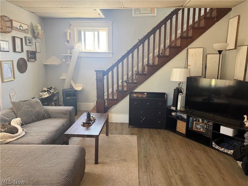 128 W 8th Street, Uhrichsville, OH 44683 Photo 3