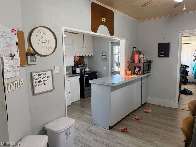 128 W 8th Street, Uhrichsville, OH 44683 Photo 7