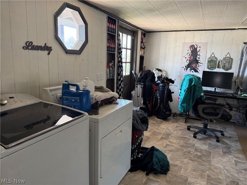 128 W 8th Street, Uhrichsville, OH 44683 Photo 9