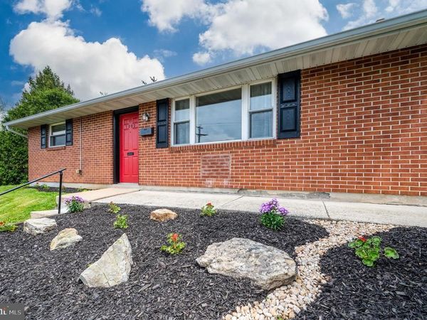 1392 NEW HOLLAND ROAD, READING, PA 19607