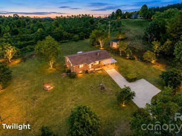 1852 Skyland Drive, Morganton, NC 28655