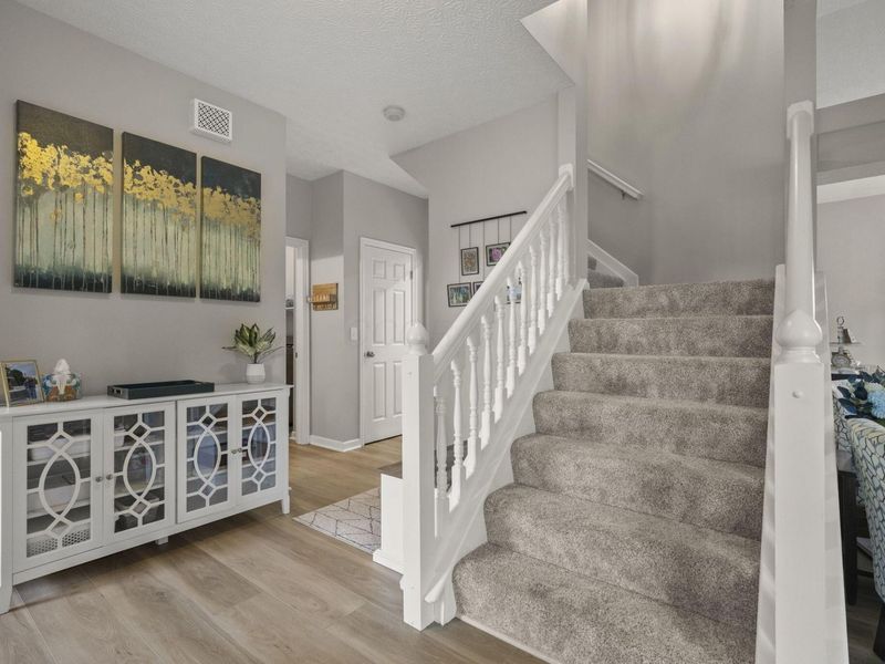 859 Dunvegan Court, Pickerington, OH 43147 Photo 4