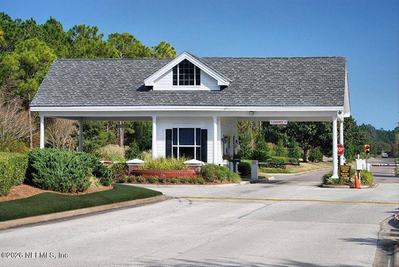 8219 Chester Lake Road N, Jacksonville, FL 32256 Photo