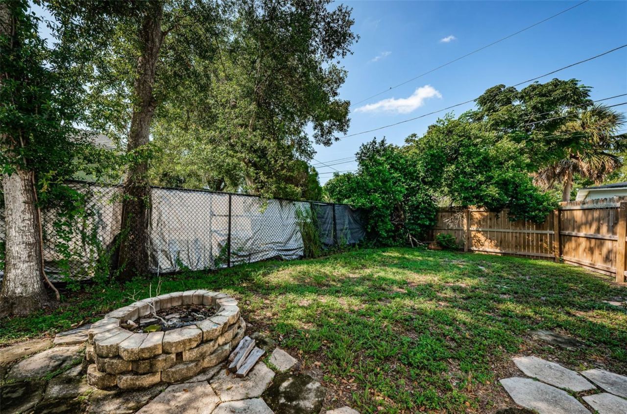 3880 Haines Road N, Saint Petersburg, FL 33703 Photo