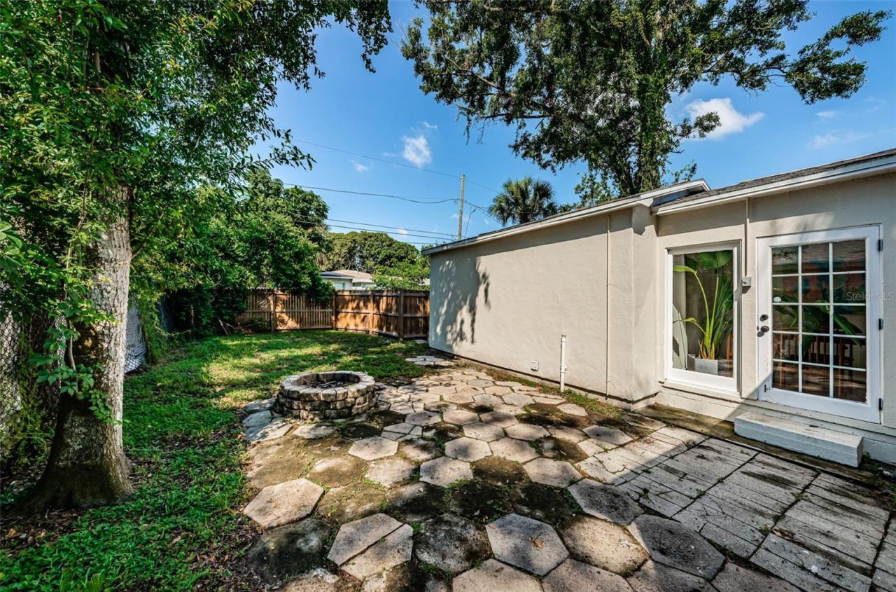 3880 Haines Road N, Saint Petersburg, FL 33703 Photo