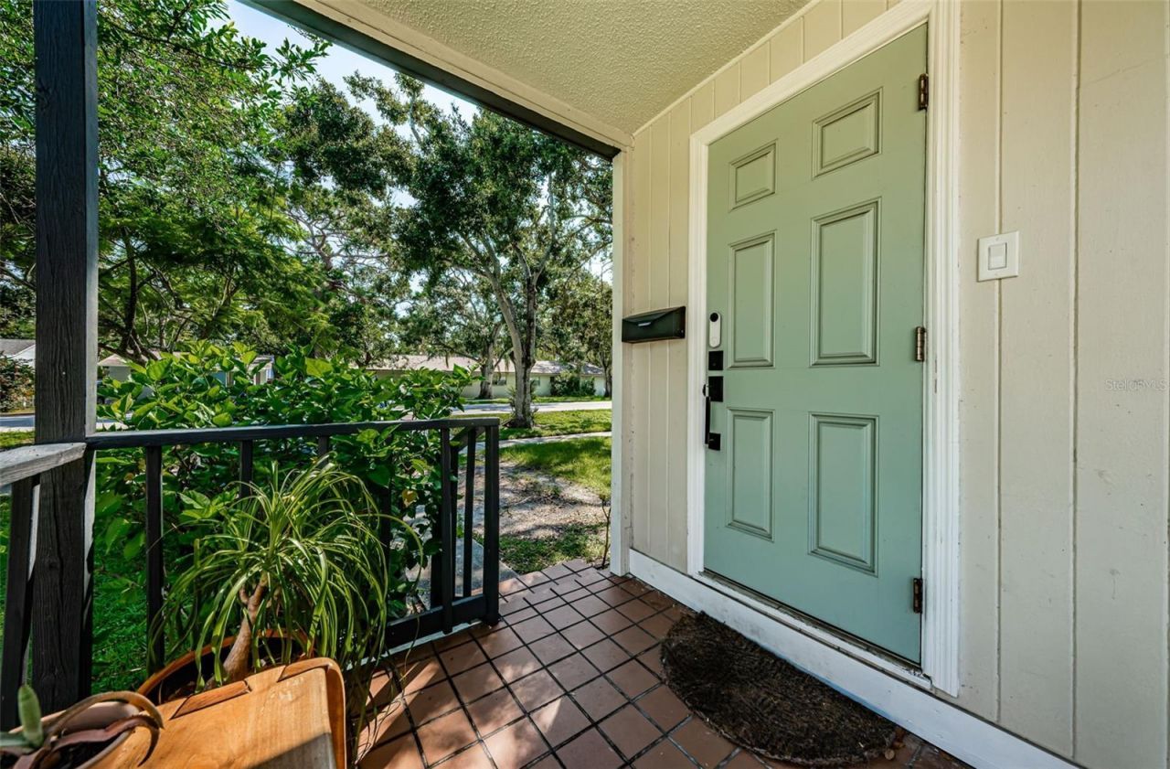 3880 Haines Road N, Saint Petersburg, FL 33703 Photo