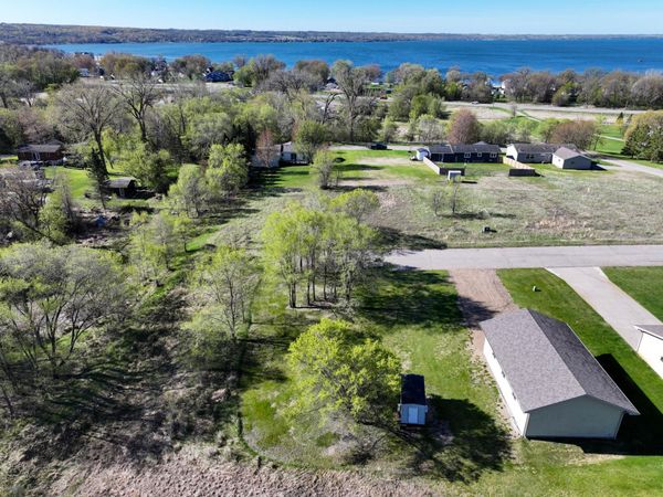 725 6th Avenue NW, Glenwood, MN 56334