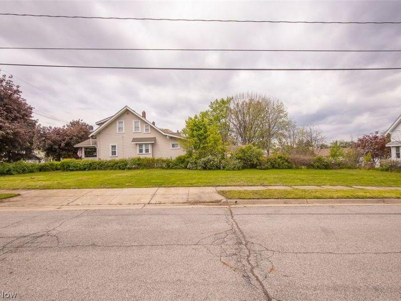 1151 Harpster Avenue, Akron, OH 44314 Photo 4