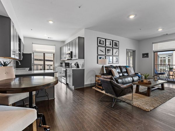 2407 8th Ave S, Unit 402, Nashville, TN 37204