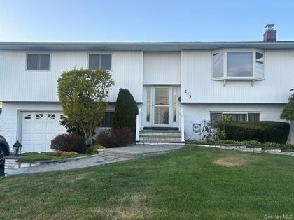243 N Delaware Avenue North Massapequa, NY 11758