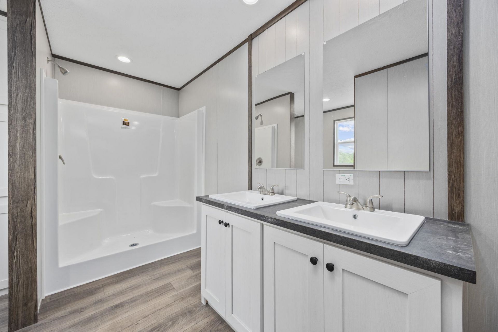 5548 Daffodil Dr.  Photo 17