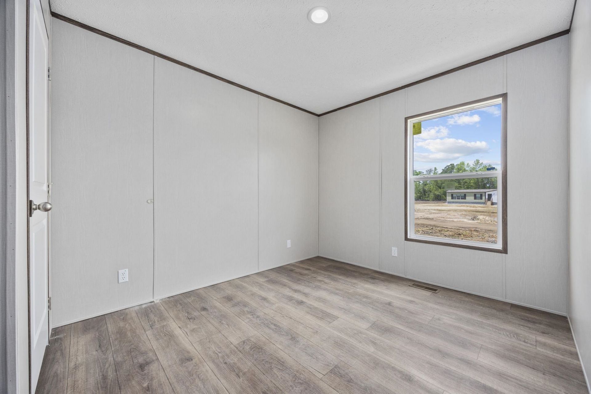 5548 Daffodil Dr.  Photo 24
