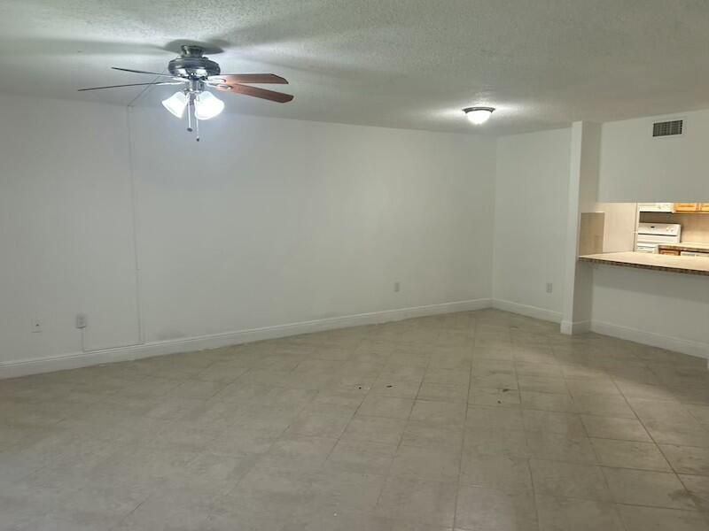 3432 NW 86th Way, Unit D204, Sunrise, FL 33351 Photo