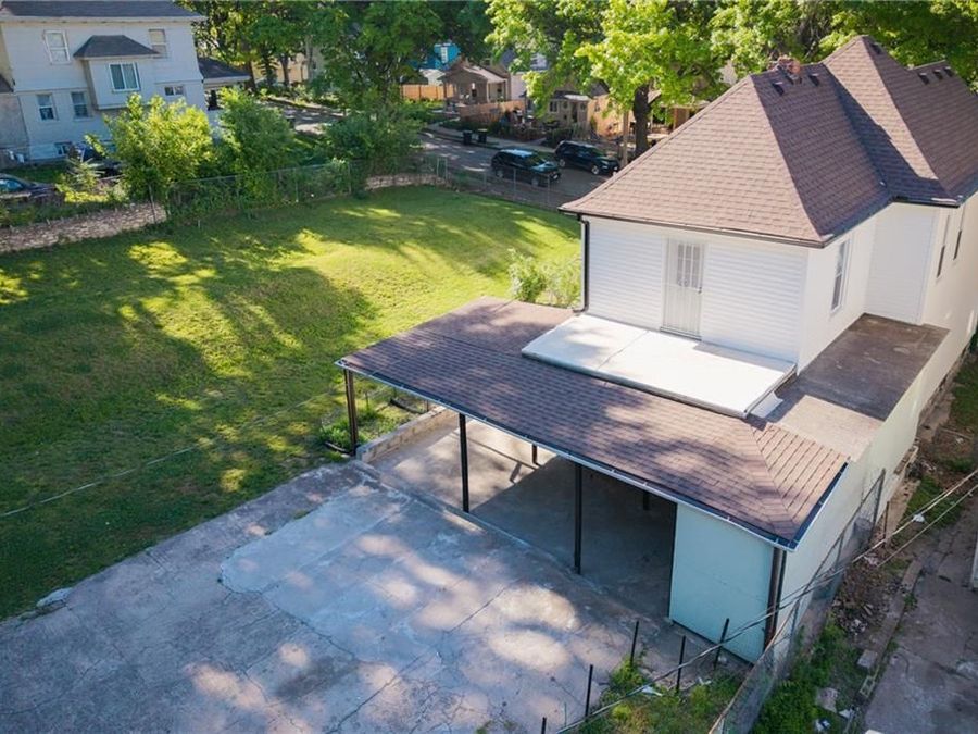 Property Image 32